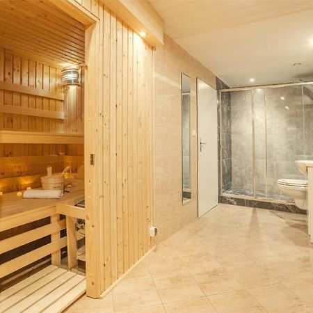 Wellness Studio! Finnish Sauna, Whirlpool, Gym & More! Praag Buitenkant foto
